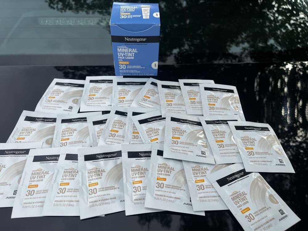 Neutrogena Purescreen+ Mineral UV-Tint SPF 30 Light Sunscreen Samples